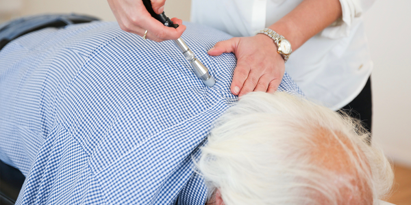 Fysiotherapie en chiropractie Hilversum - Movewell Hilversum #fysio #fysiotherapie #chiropractie #praktijk #Hilversum #movewell #movewellminute #behandeling #rugklachten #sportfysiotherapie #bekkenklachten #nekklachten