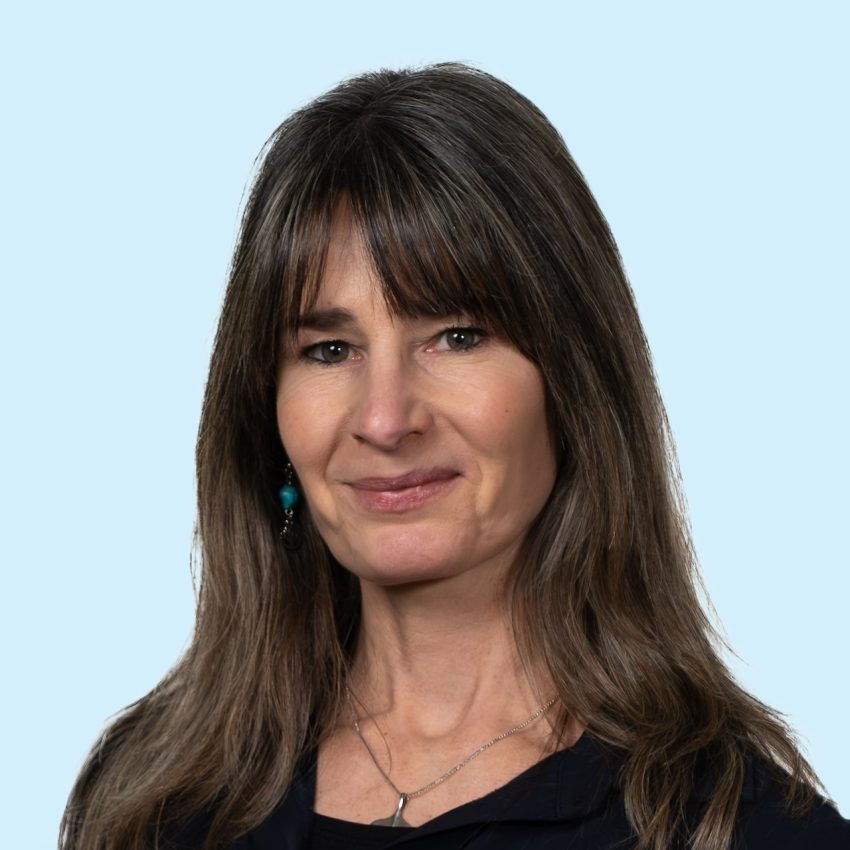 Suzanne Mohtashemi, Rugcentrum Hilversum